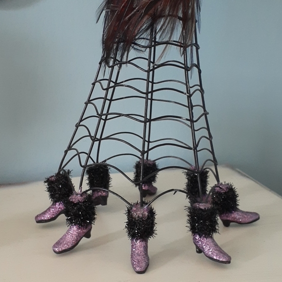 Glamourous Spider Witch - Halloween decor 🍎 - Picture 5 of 7